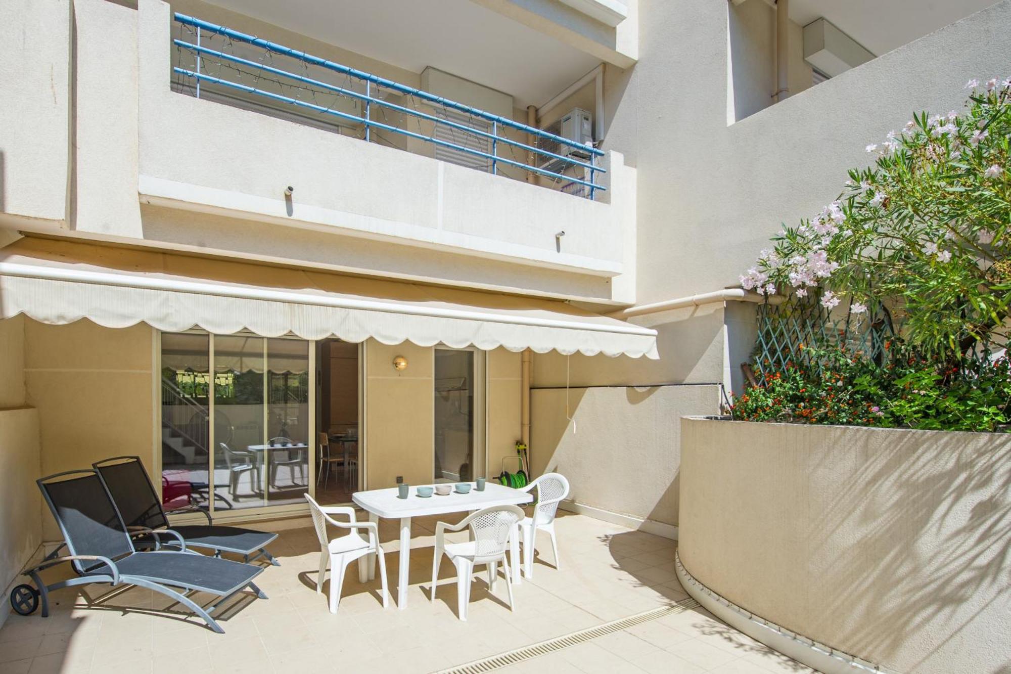 L'Imperial, Terrasse Apartment Ментона Екстериор снимка